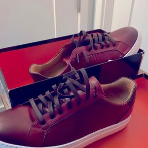 Men's Burnished Leather Low-Top Sneakers